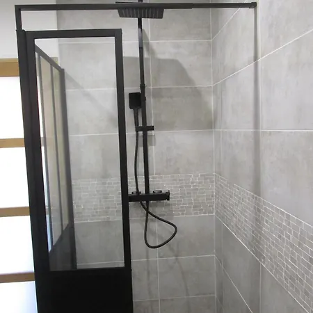 Pensionat Le Garage Du Fermier Penin